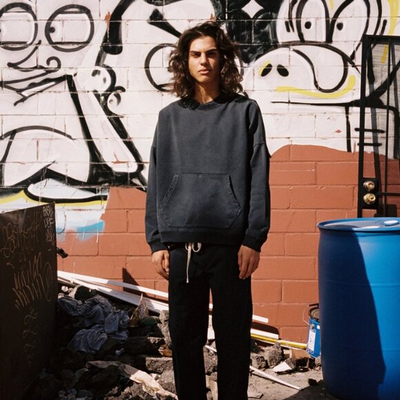 Moojimooji Oversized Kangaroo Pocket Crew Aged Black (Small) - Picture 10 of 12